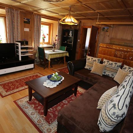 Familien Gruppenunterkunft 2 Ferienwohnungen als Ferienhaus zusammengefasst Häselgehr Exterior foto