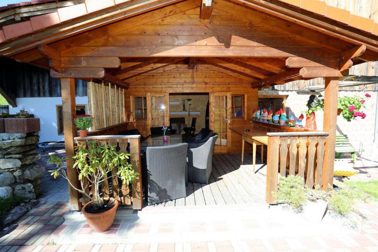 Familien Gruppenunterkunft 2 Ferienwohnungen als Ferienhaus zusammengefasst Häselgehr Exterior foto