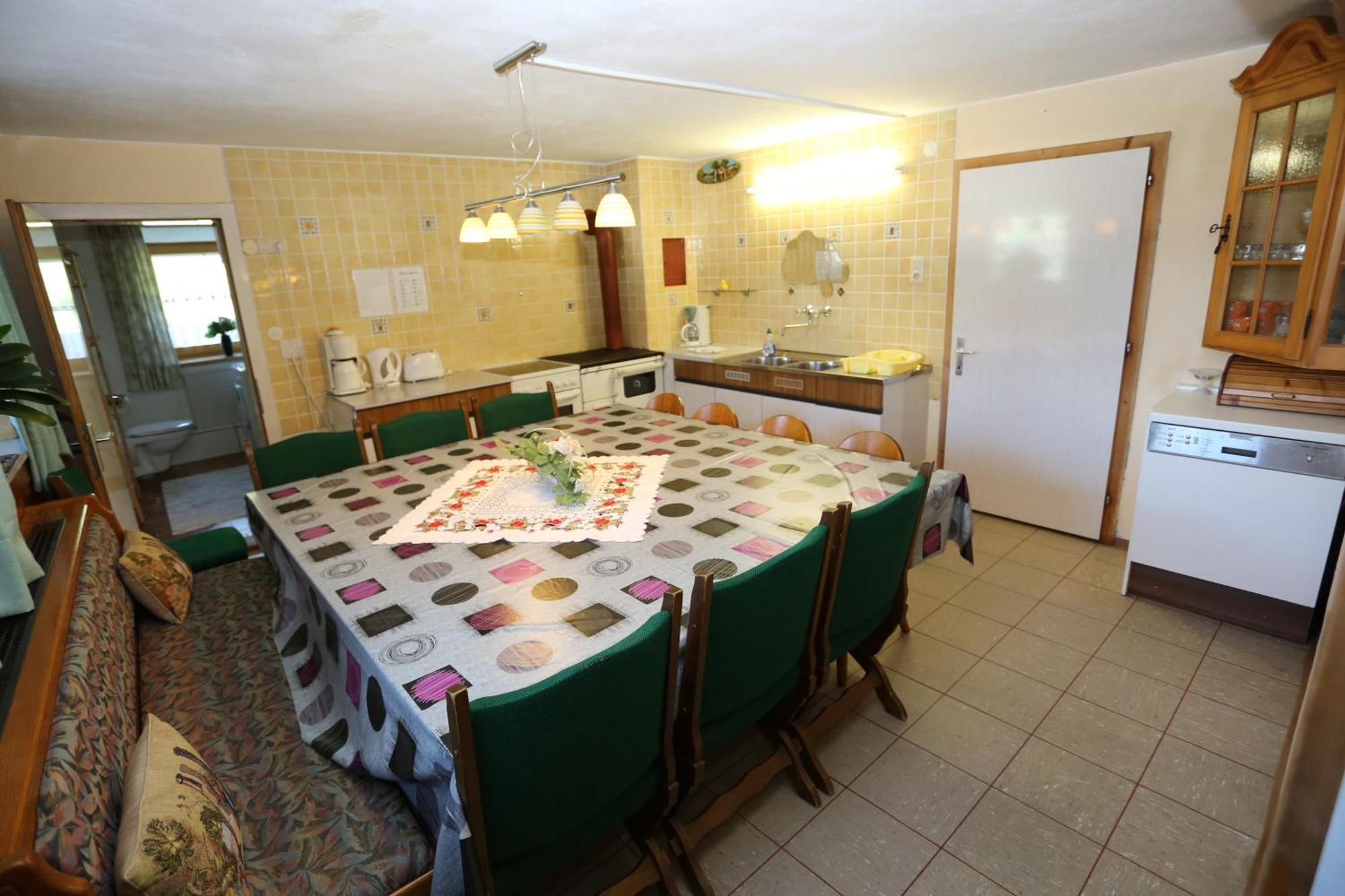 Familien Gruppenunterkunft 2 Ferienwohnungen als Ferienhaus zusammengefasst Häselgehr Exterior foto