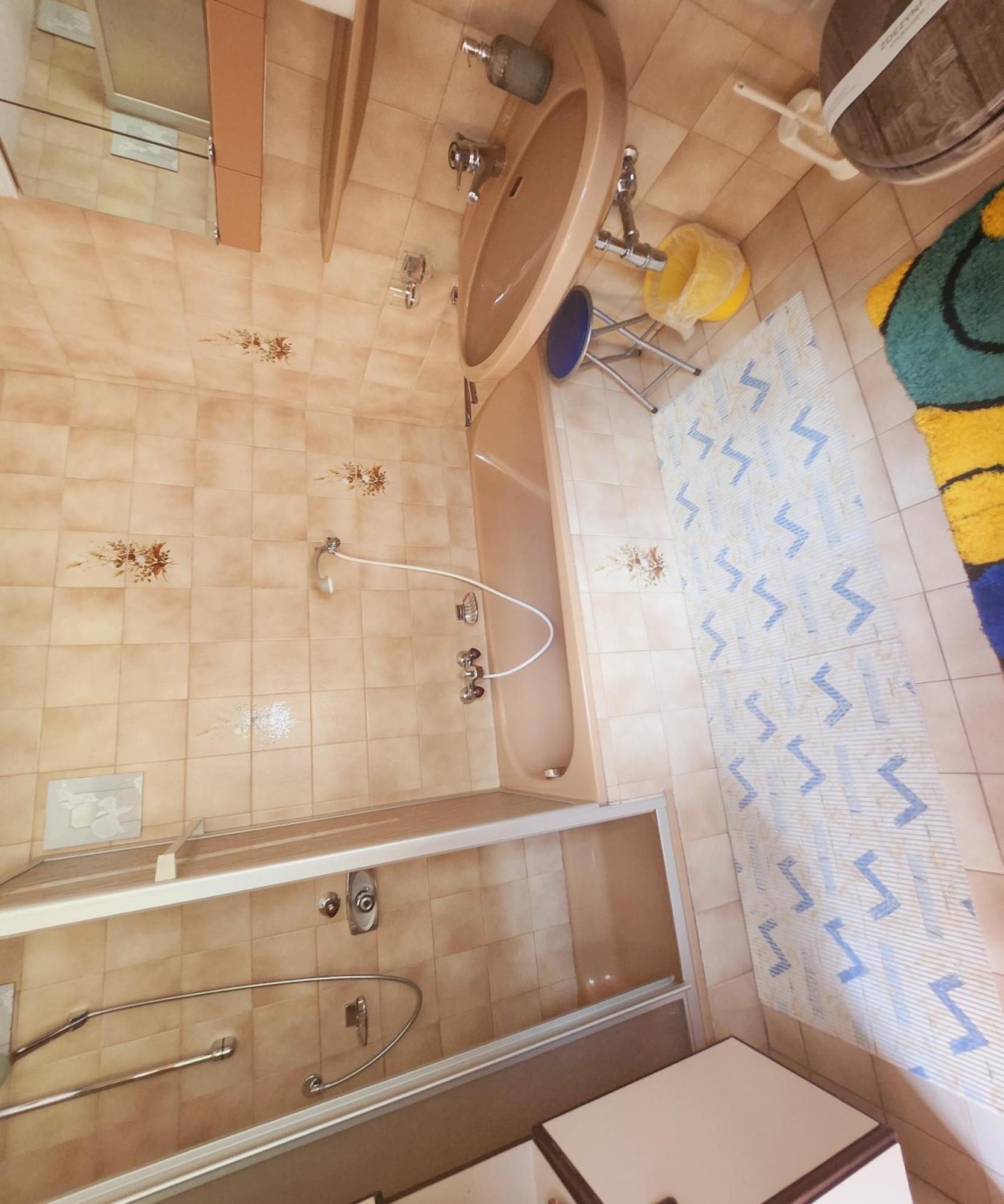 Familien Gruppenunterkunft 2 Ferienwohnungen als Ferienhaus zusammengefasst Häselgehr Exterior foto